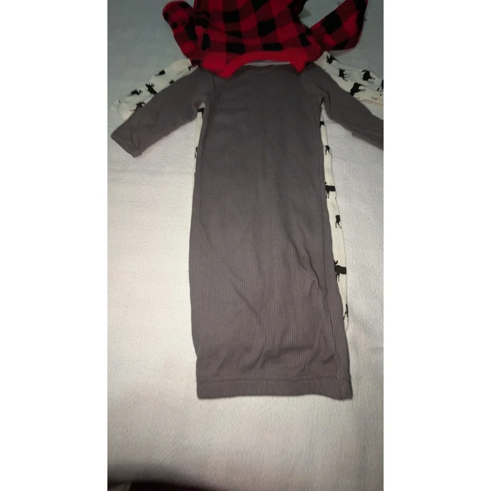 NWT Cozy, 3-pack one-piece baby clothes, Moose Print, Plaid Gowns 0-6 Months